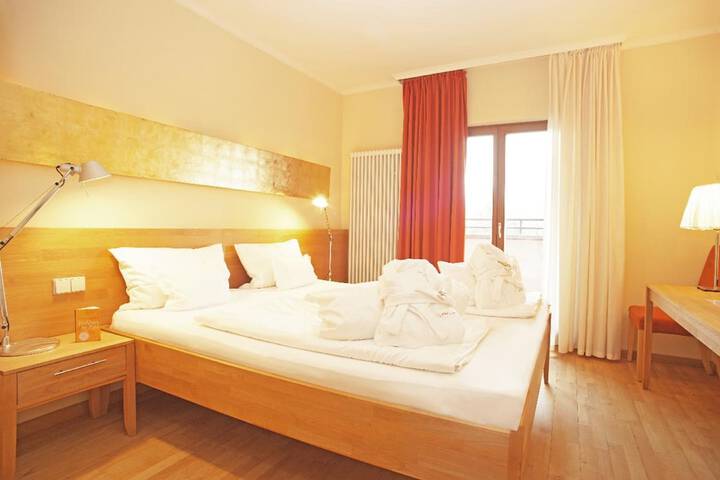 Room 3 of 71