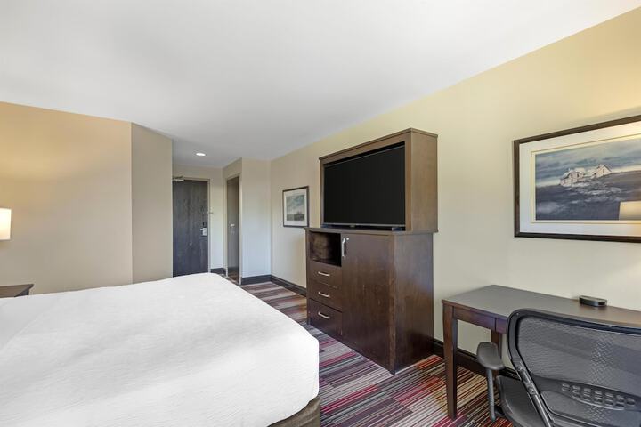 Room 9 of 39