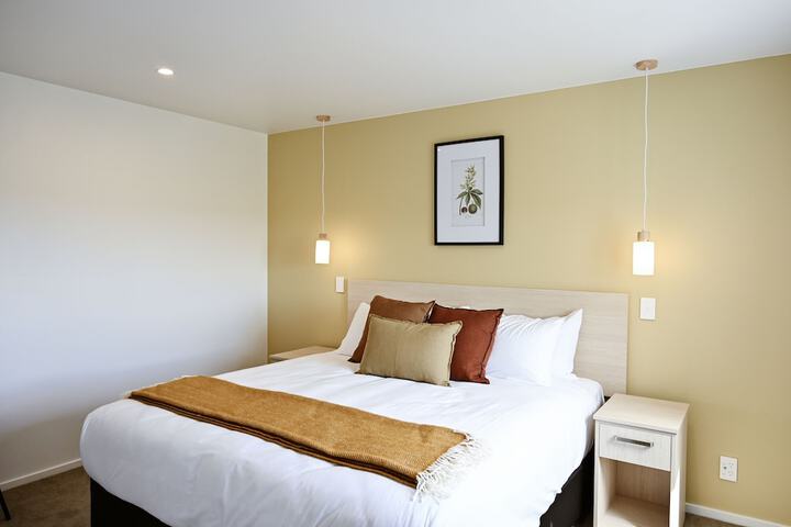 Room 5 of 81