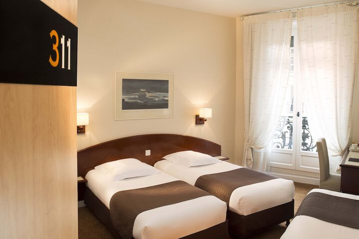 Room 25 of 91