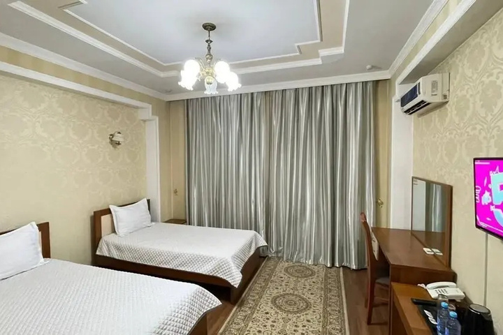 Room 3 of 9