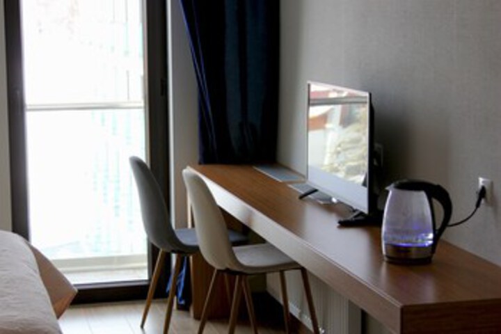 Room 25 of 27