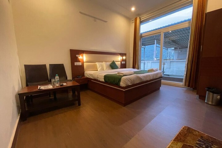 Room 10 of 70