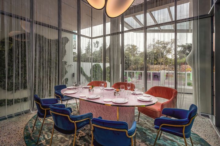 Dining 85 of 126