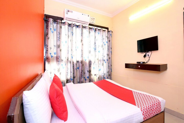 Room 14 of 22