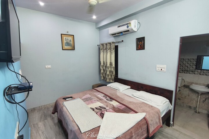 Room 4 of 11