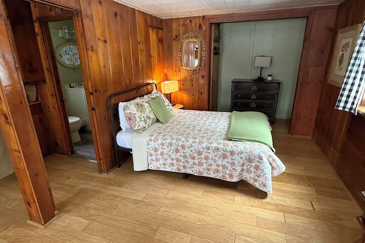 Room 67 of 212