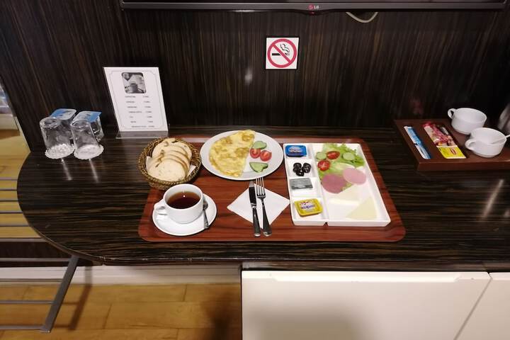 Dining Photos