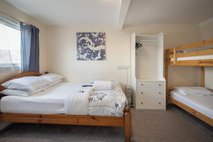 Room 30 of 47