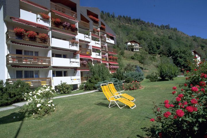 Hotel Exterior 36 of 39