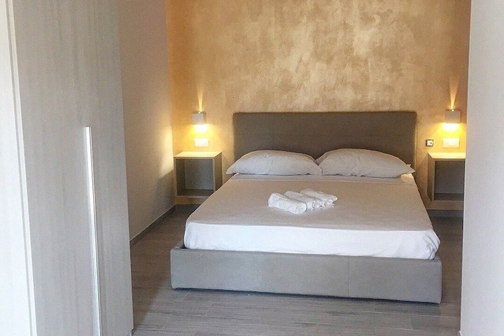 Room 10 of 39