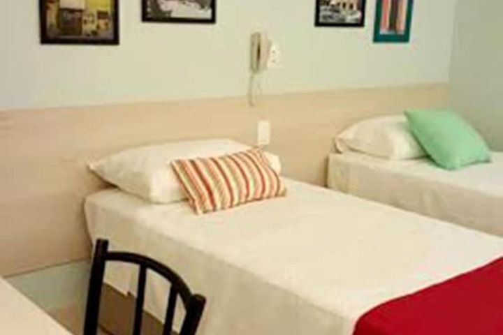 Room 12 of 39