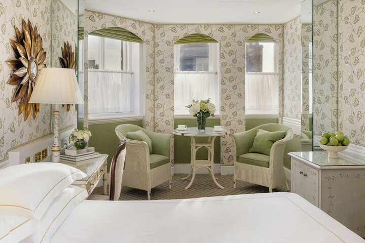 Room 43 of 119