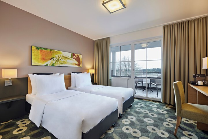 Room 8 of 38