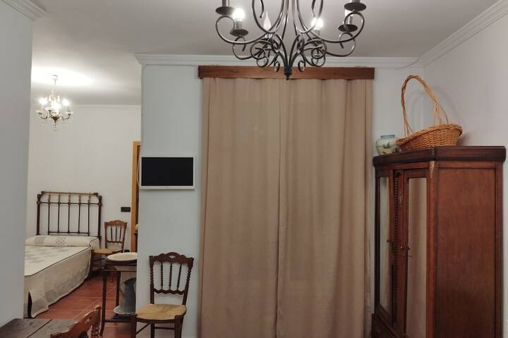 Room 16 of 44