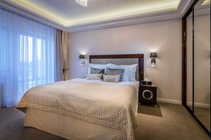 Room 6 of 41