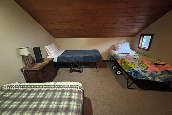 Room 31 of 227