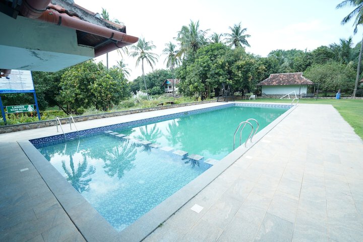Pool 12 of 15