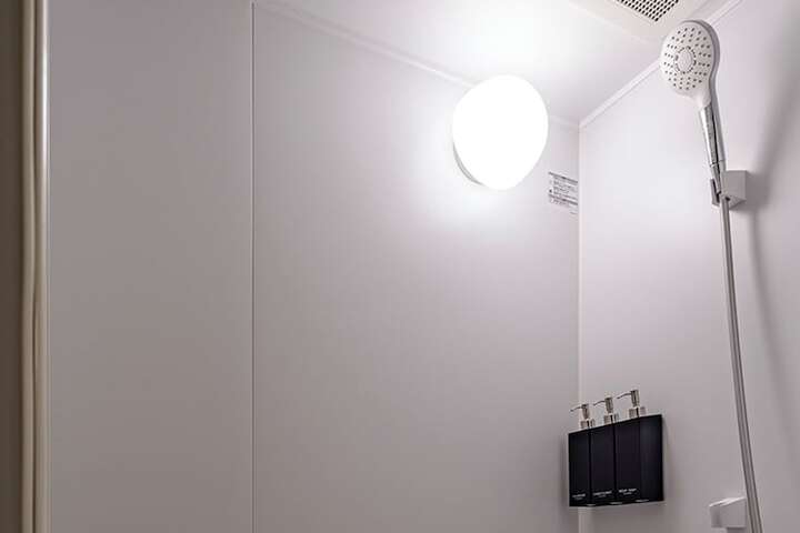 Room 33 of 49