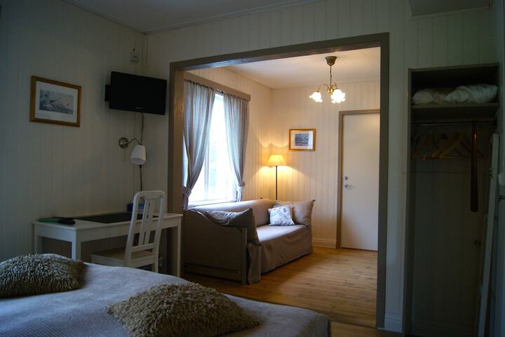 Room 4 of 45