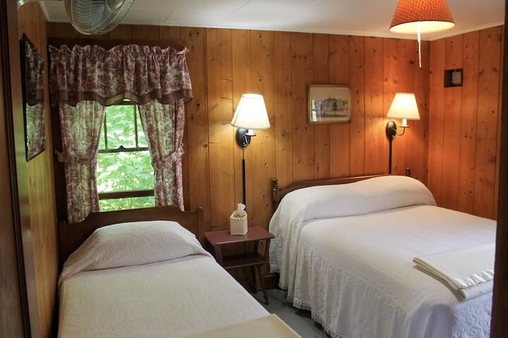 Room 26 of 107
