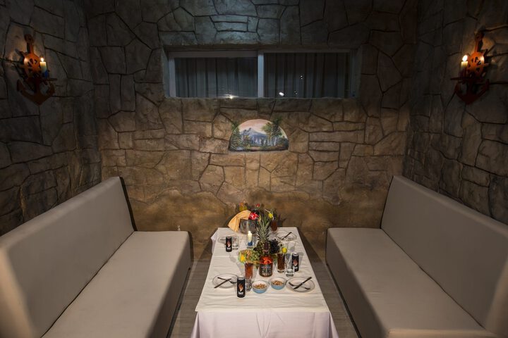 Dining 34 of 62