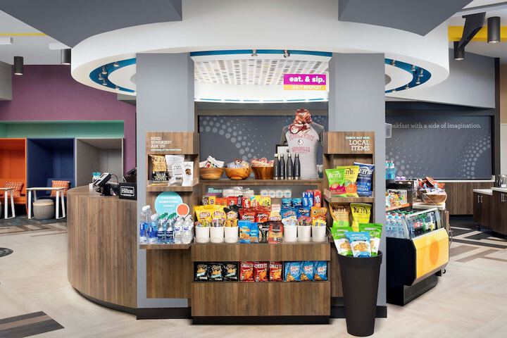Snack bar
