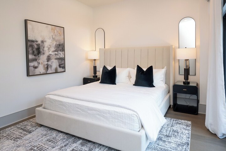 Room 106 of 371