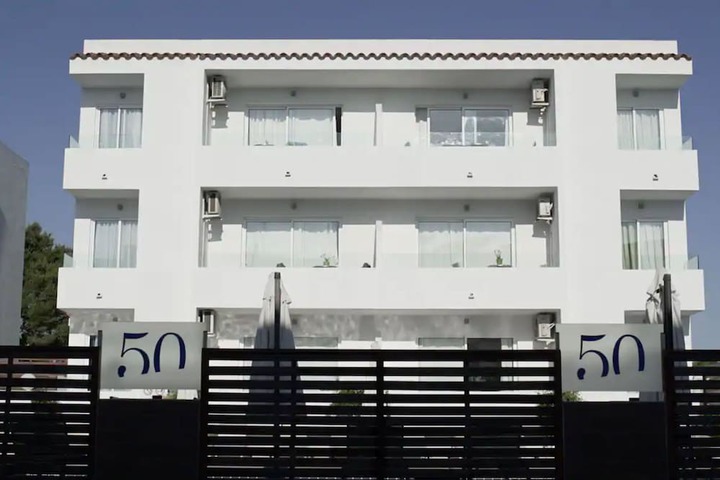 Hotel Entry