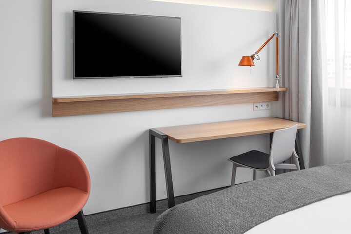 Room 14 of 51
