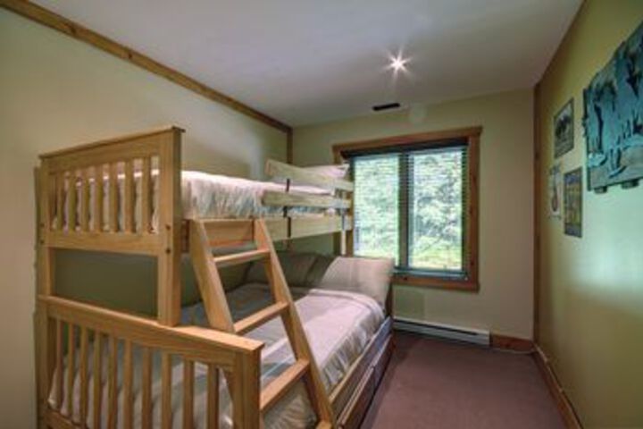 Room 6 of 27