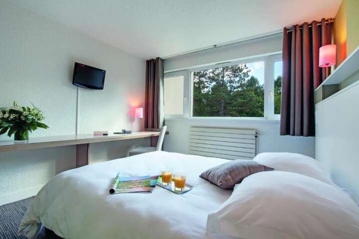 Room 4 of 23