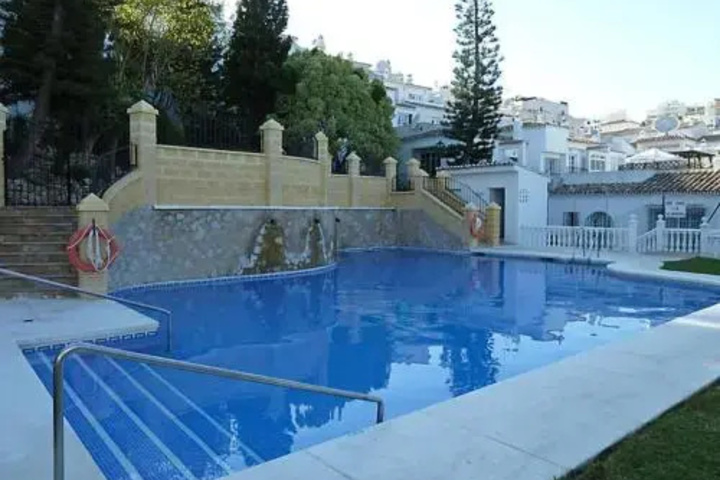 Pool 3 of 6