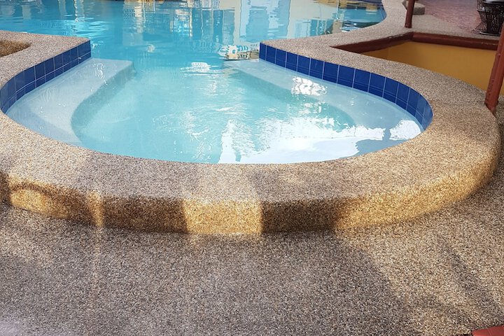 Pool 42 of 52
