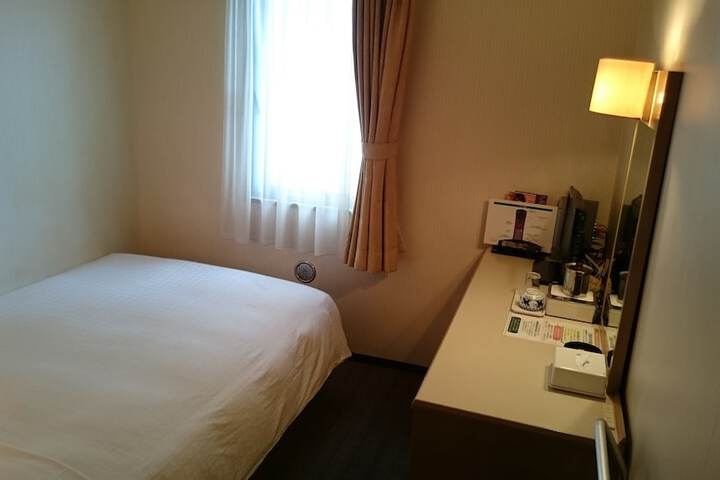 Room 13 of 51