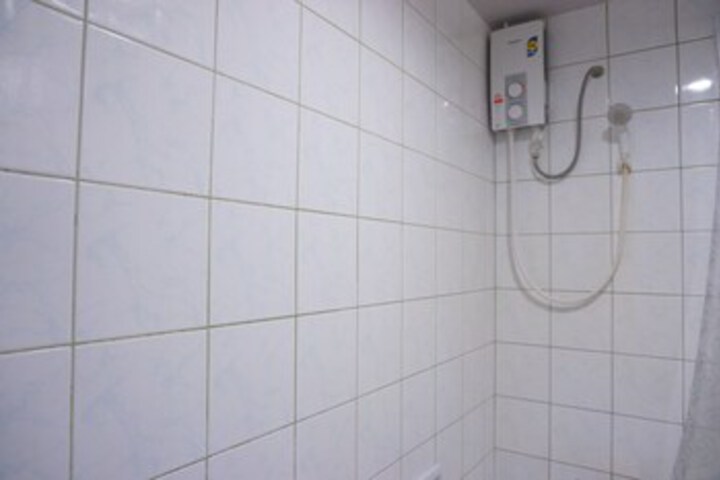 Room 6 of 50