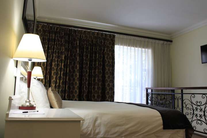 Room 15 of 52