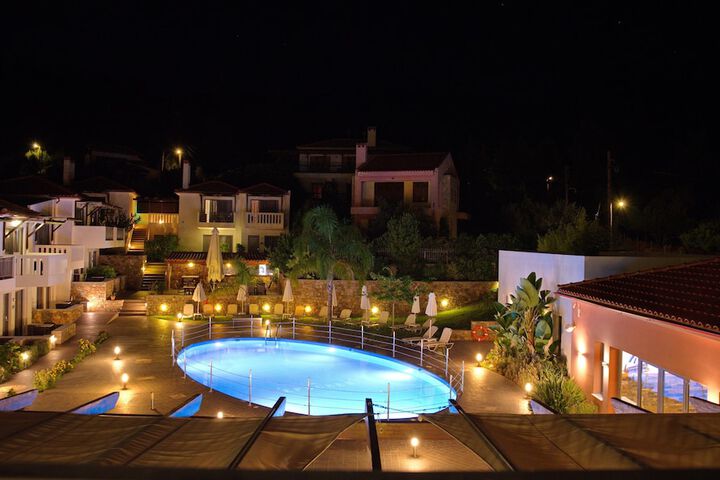 Hotel 37 of 38