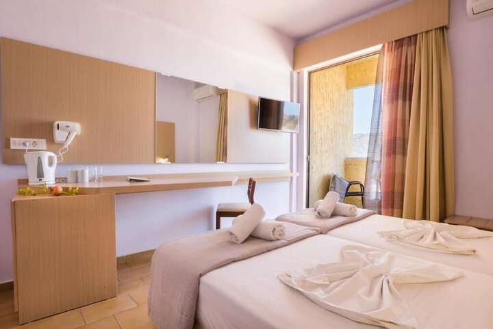 Room 18 of 62
