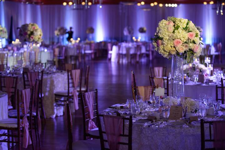 Ballroom/Hall 84 of 87