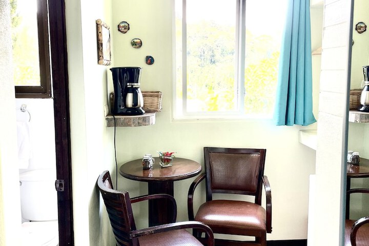Room 52 of 107