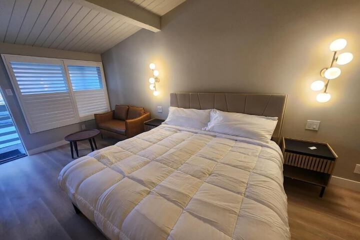 Room 19 of 43