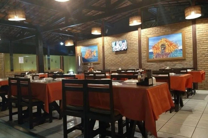 Dining 14 of 15
