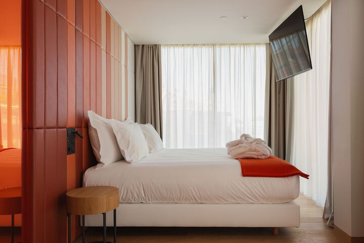 Room 18 of 75
