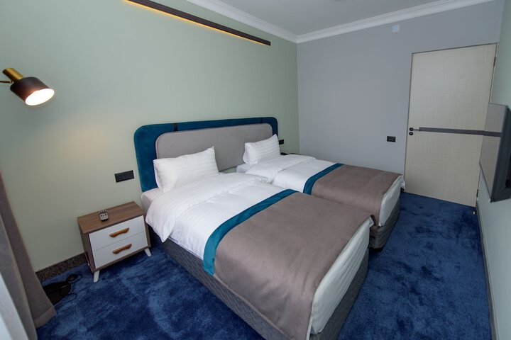 Room 20 of 32