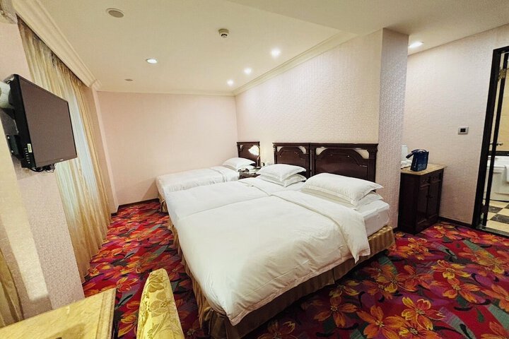 Room 77 of 216