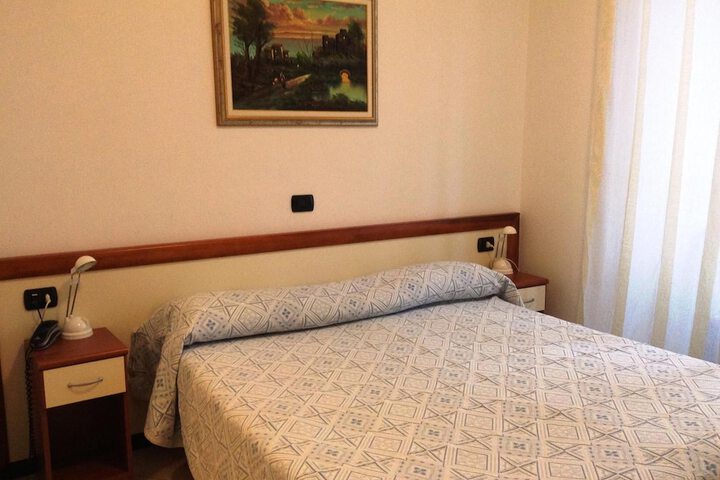 Room 14 of 35