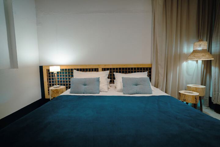 Room 50 of 98
