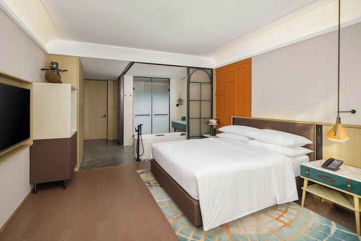Room 12 of 89