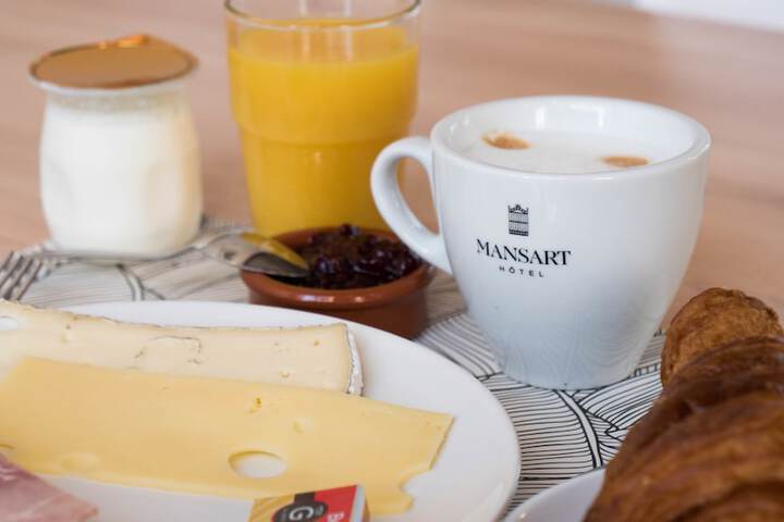 Breakfast/Coffee Service 47 of 52
